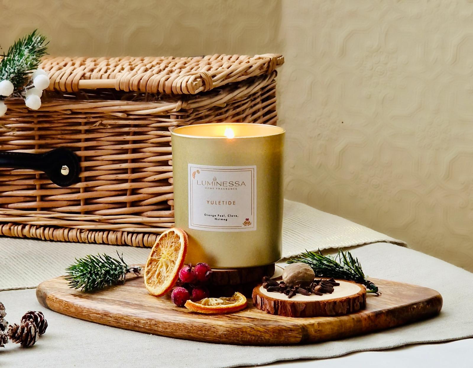 Orange peel, Clove, Nutmeg - Yuletide Candle 220g image 1